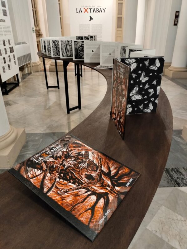 LA X’TABAY: EL LIBRO DE LOS LIBROS • THE X’TABAY: THE BOOK OF BOOKS, Concertina - Image 3
